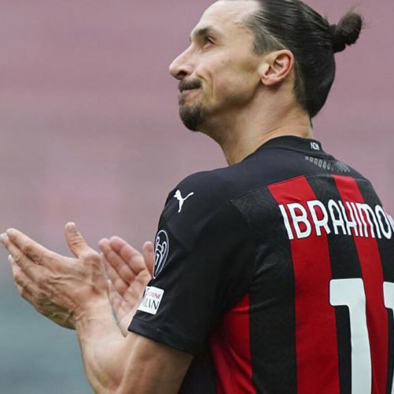 Zlatan Ibrahimović AC Milan Signed Shirt 