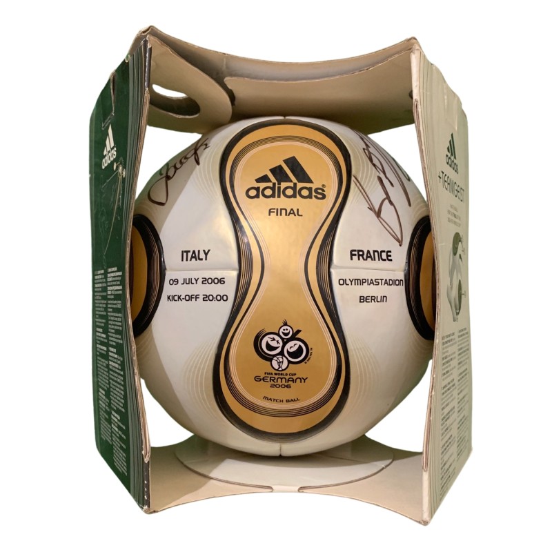 Official Match-Ball Italy vs France, Final WC 2006 - Signed by the Players