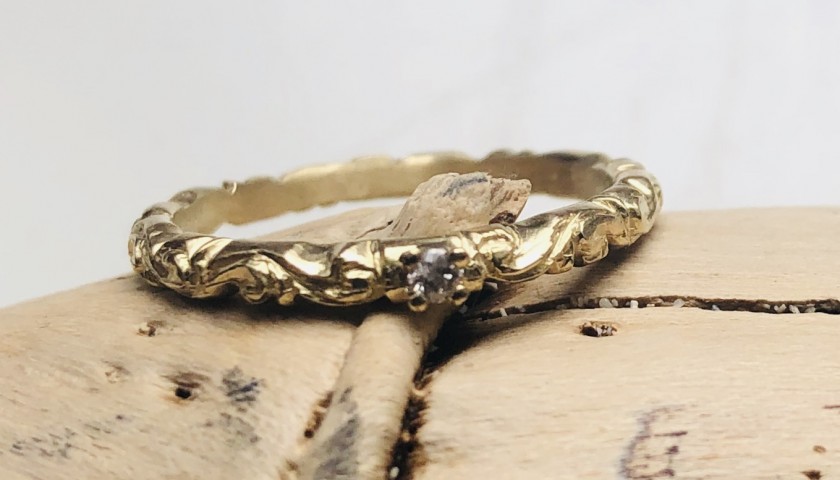 Grazia Eternity Ring in 9kt Yellow Gold