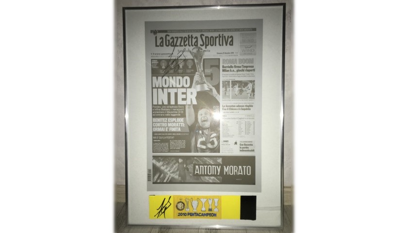 "Mondo Inter" Picture + Captain's Armband - Signed by Zanetti