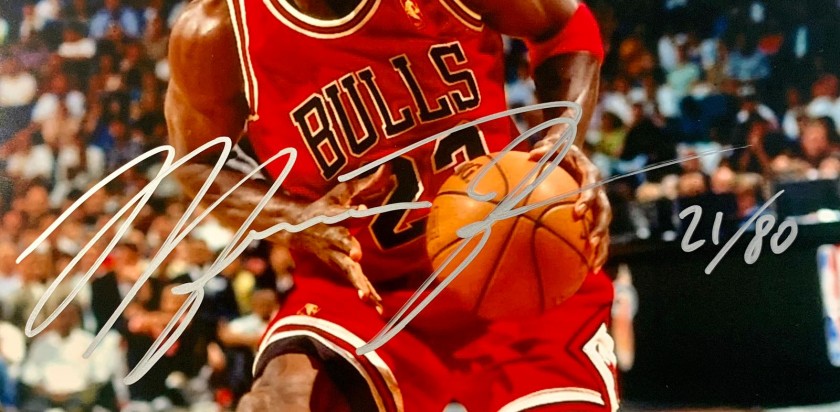 Pippen's Official Chicago Bulls Jersey - Signed by Michael Jordan -  CharityStars