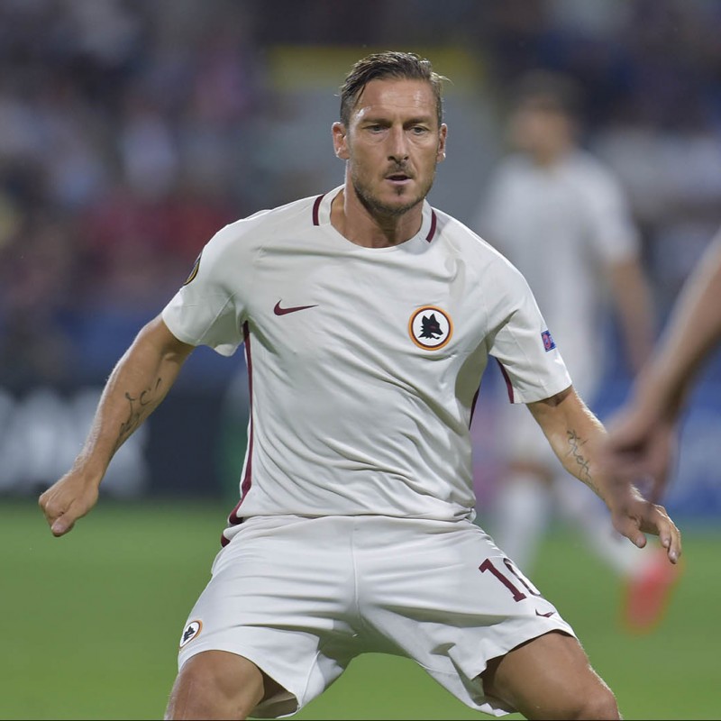 Totti's UNWASHED Match-Worn Shirt, Viktoria Plzen-Roma 2016/17