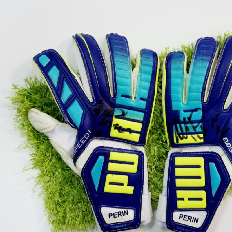 Perin Genoa goalkeeper gloves, match issued Serie A 2014/2015 - signed
