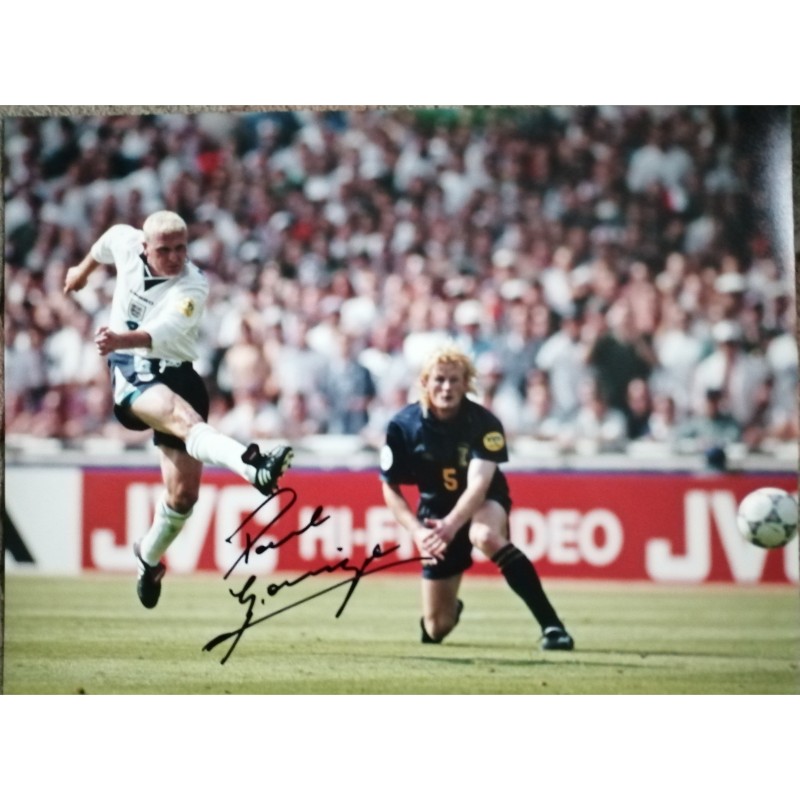 Paul Gascoigne, foto del gol dell'Inghilterra a Euro 1996, firmata