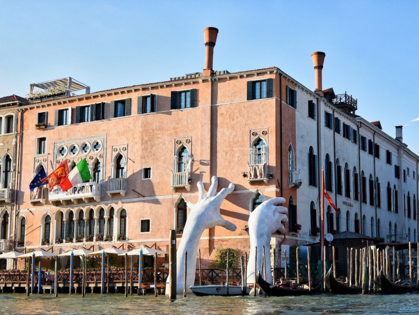 A Romantic Stay at the Ca’ Sagredo Hotel in Venice