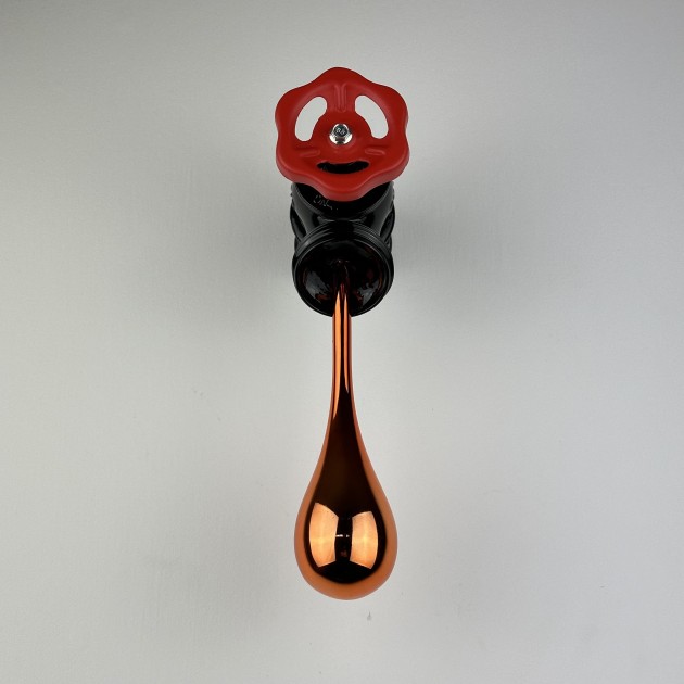 "Running Out Black and Orange" di Santicri