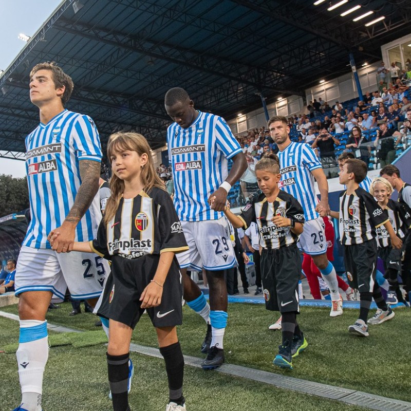 Scendi in campo come Mascotte in occasione di SPAL vs Virtus Entella