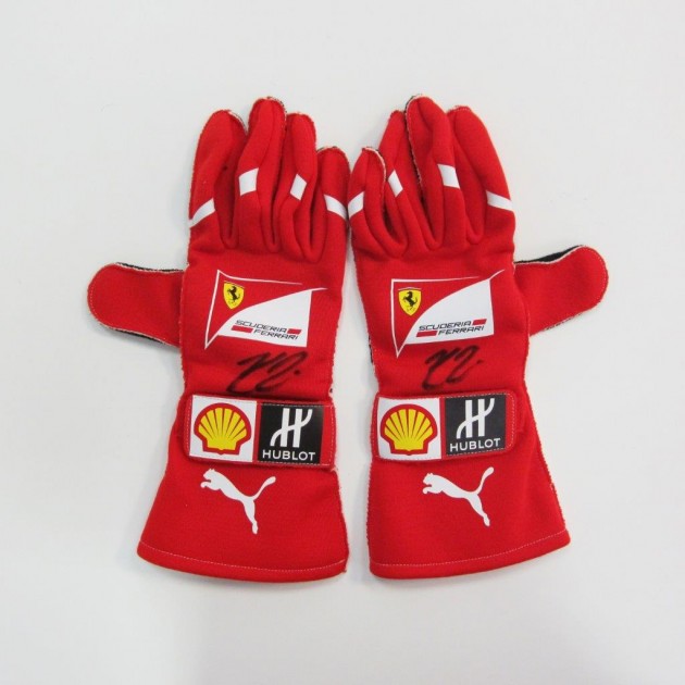  Ferrari racing gloves signed by Raikkonen