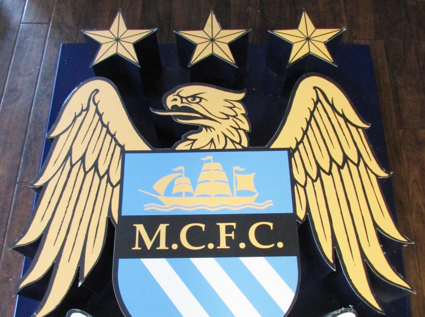 Electronically Lit MCFC Club Crest from the Etihad Stadium - 1/2