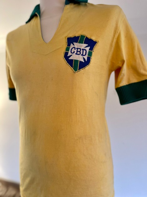 Julien's Auctions: Pelé: The Collection: Brazil Game Worn Jersey