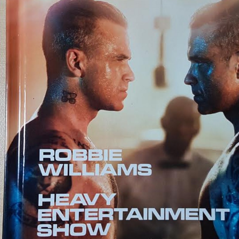 Album "Heavy Entertainment Show" autografato da Robbie Williams