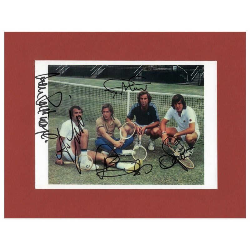 Tennis Coppa Davis 1976 - Display autografato da Panatta, Bertolucci, Barazzutti, Zugarelli e Pietrangeli 