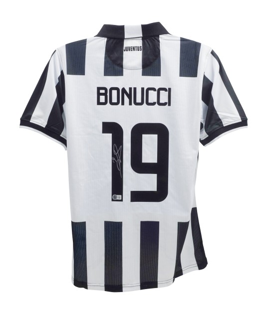 Leonardo Bonucci's Juventus Signed Replica Shirt