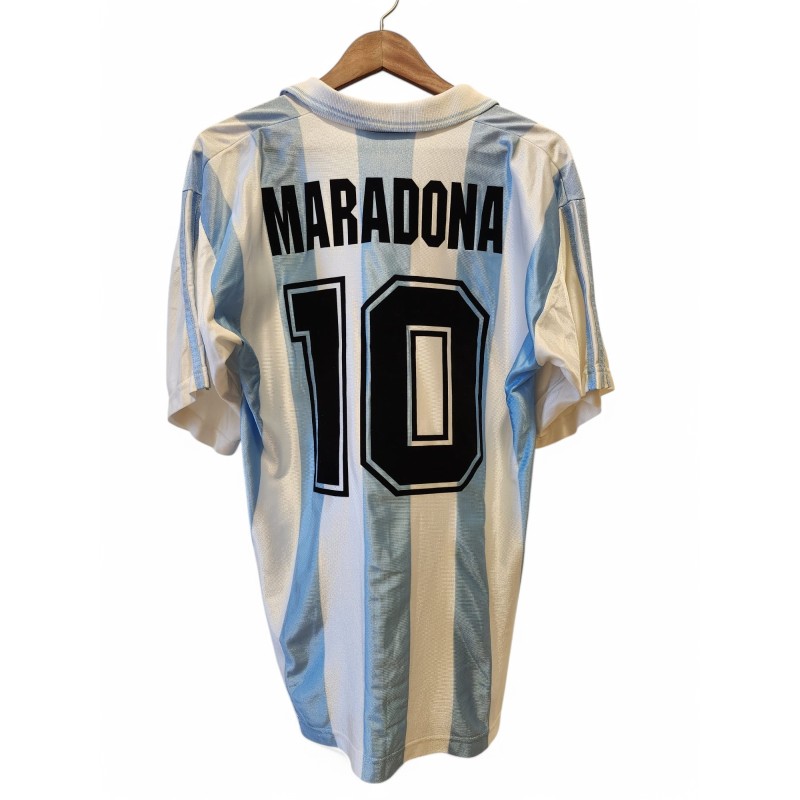 La camicia vintage di Diego Maradona per l'Argentina del 1994