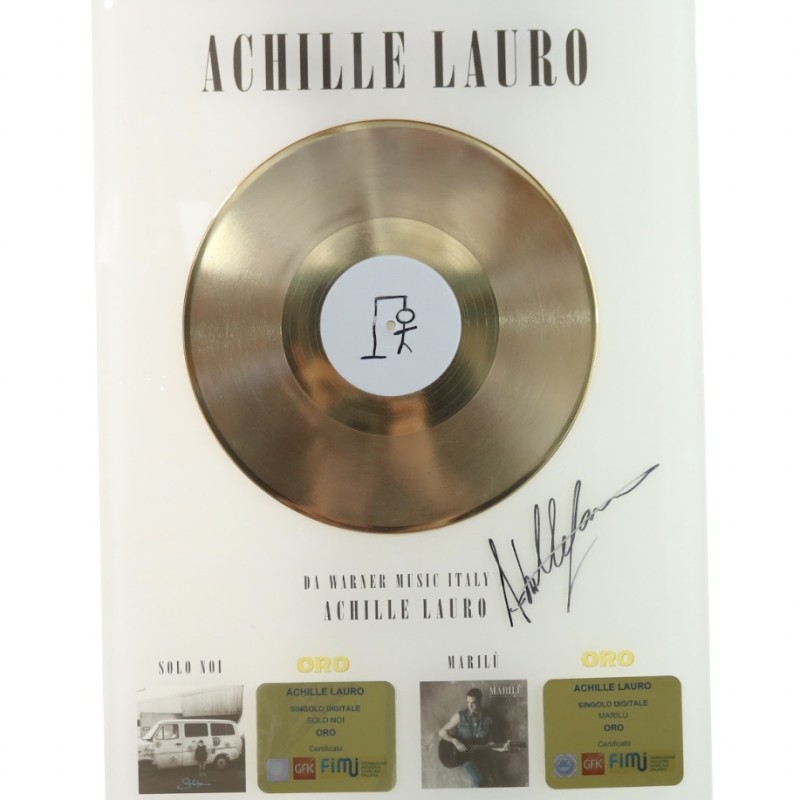 Disco d’oro autografato di Achille Lauro donato per Sanremo 2025