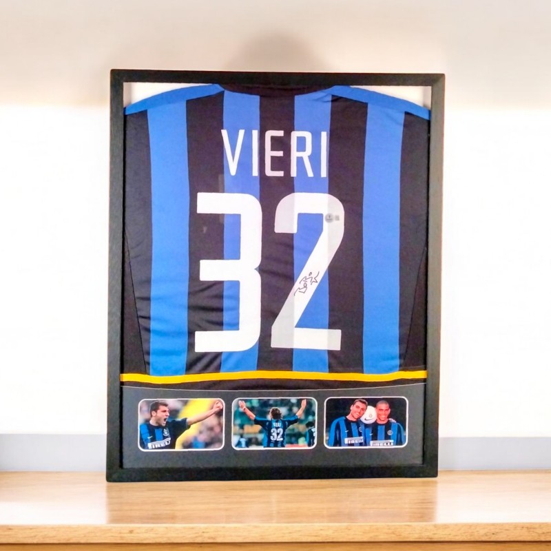 Maglia Inter Vieri in una cornice deluxe di alta qualità - Autografata