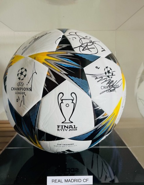 Kyiv 2018 UEFA Champions League Ball Signed by Real Madrid Team
