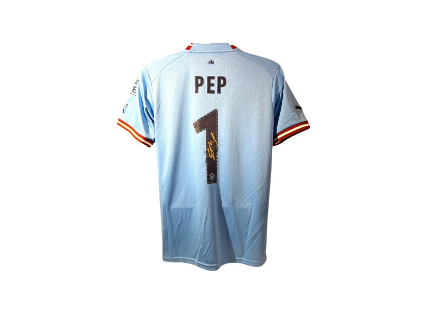 Maglia replica firmata di Pep Guardiola per la finale CL 2022/23 del Manchester City