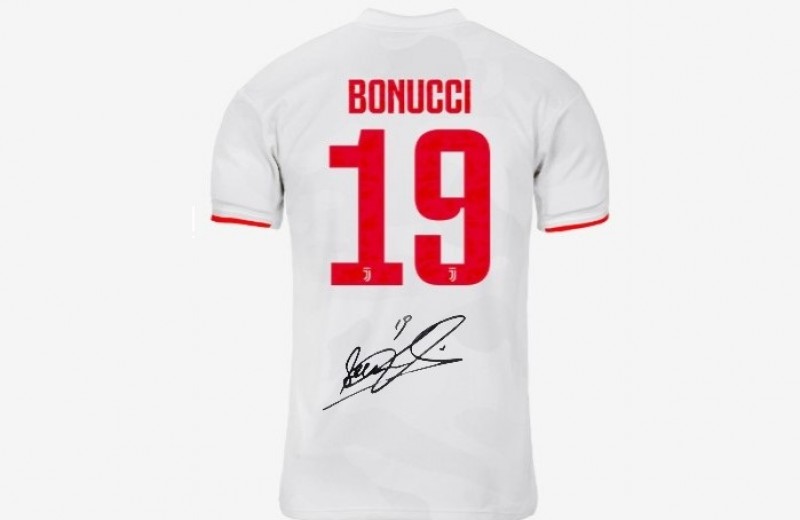 Bonucci Juventus Signed Away Shirt, 2019/20