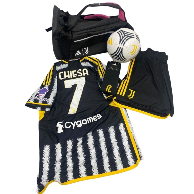 Juventus Official Kit, 2023/24 - Signed by Federico Chiesa