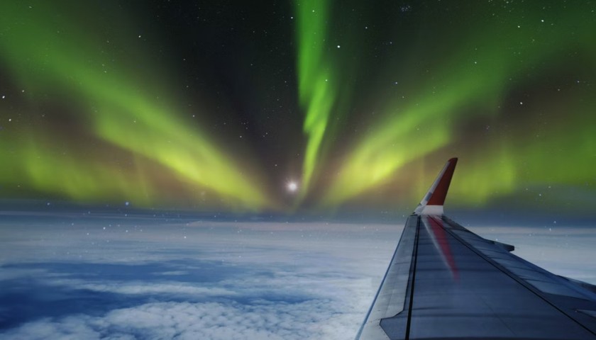 Flight Experience to See the Northern Lights for Two
