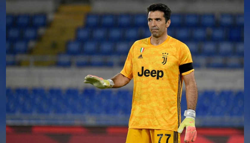 Buffon's Signed Match-Issued Gloves, 2019/20