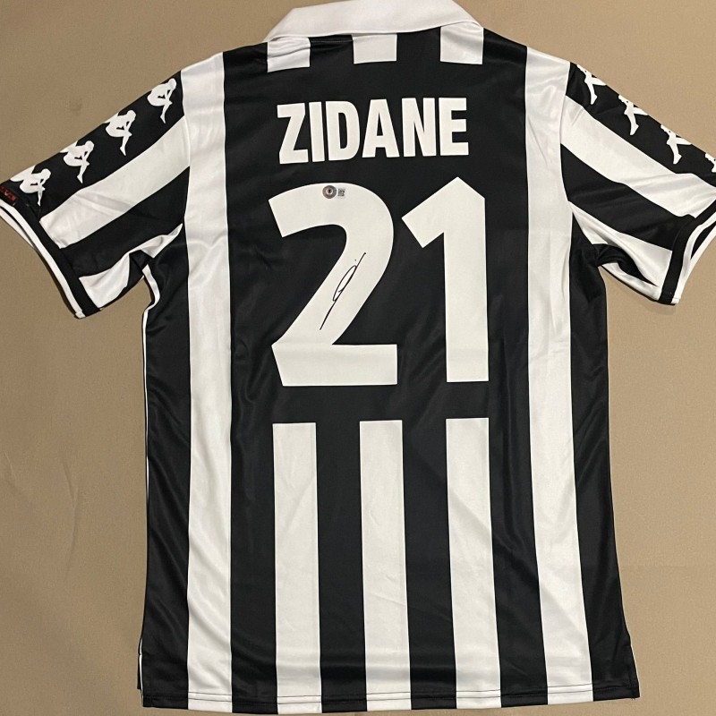 Zinedine Zidane's Juventus 1999/2000 Signed Replica Shirt