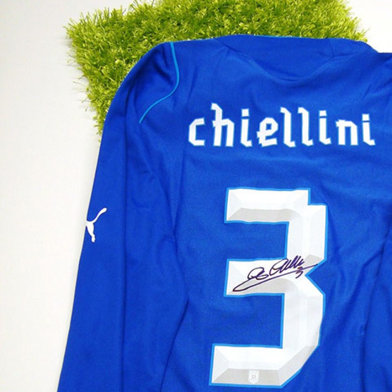 Italy fanshop shirt, Chiellini, model used in Confederations Cup 2013 - signed
