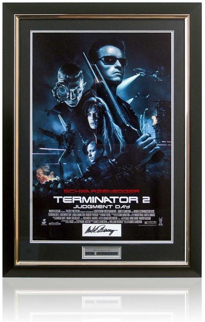 Presentazione di Terminator autografata da Arnold Schwarzenegger