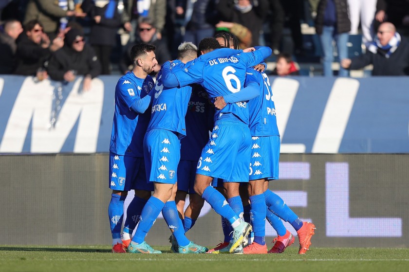 Mascotte Experience at the Empoli-Napoli Match with Exclusive Access to the Field Box + Walk About
