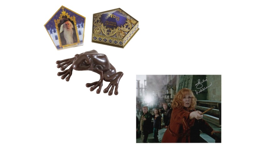 Harry Potter - Chocolate Frog and Molly Weasley (Julie Walters) Signed Photograph