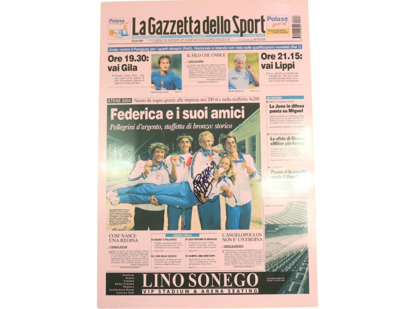 Prima pagina di Gazzetta autografata da Federica Pellegrini