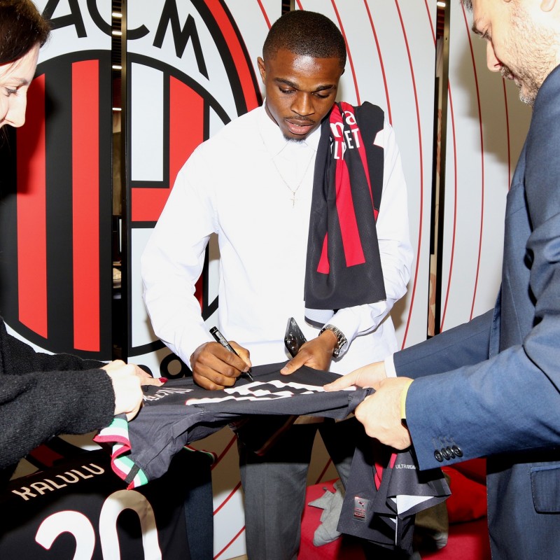 Kalulu AC Milan Match Signed Shirt, 2022/23