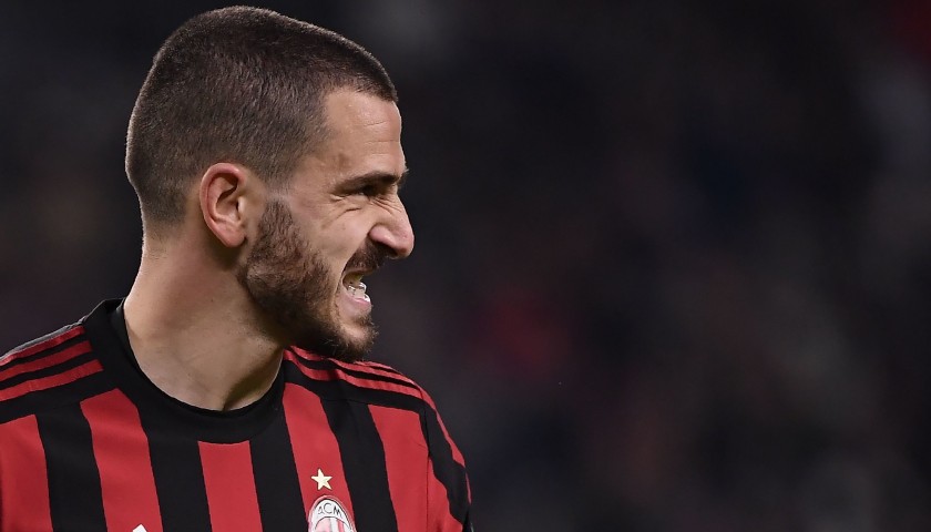 Bonucci’s Match-Issued/Signed Milan Shirt – 2017/2018 Serie A