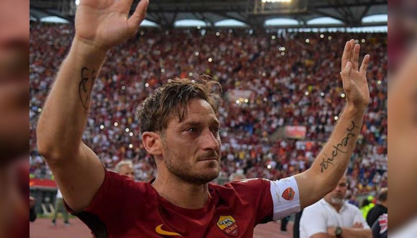 Francesco Totti Gift Set with Signed Captain's Armband 