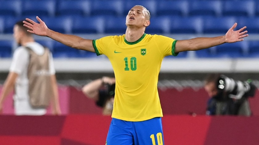 Richarlison's Brazil 2021 Signed Shirt