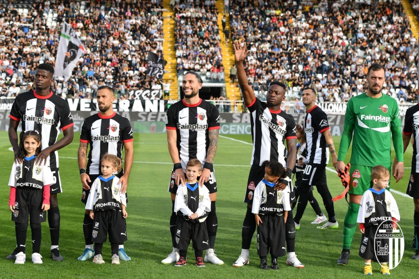 Mascot Experience at the Ascoli-Como Match 