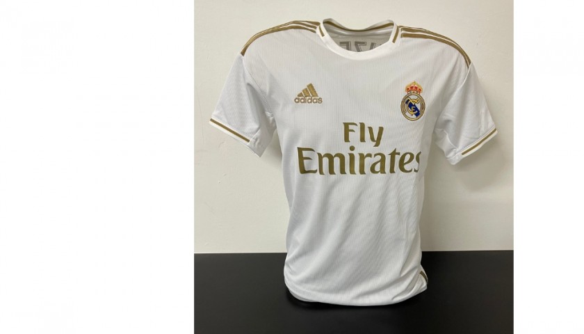 Benzema's Official Real Madrid Signed Shirt, 2017/18 - CharityStars