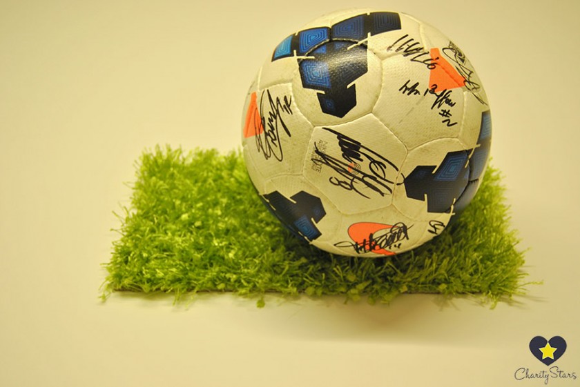 Pallone ufficiale Juventus, 2023/24 - Autografato dai giocatori -  CharityStars