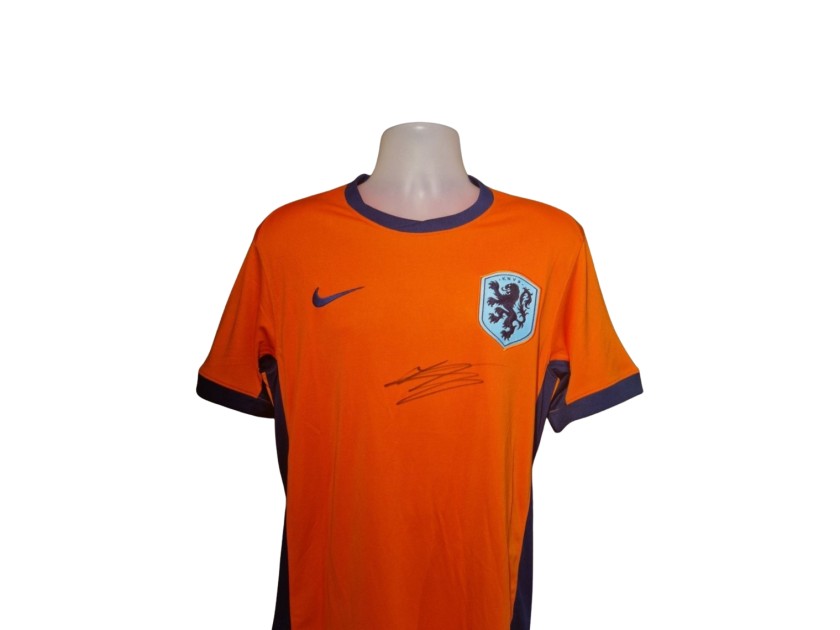 Micky van de Ven Signed Netherlands 2024-25 Football Shirt
