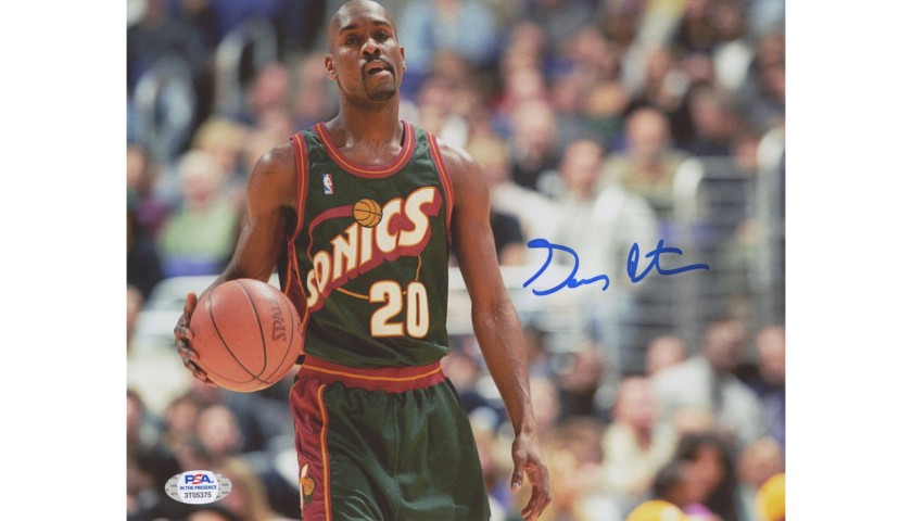 Gary Payton Signed Photograph