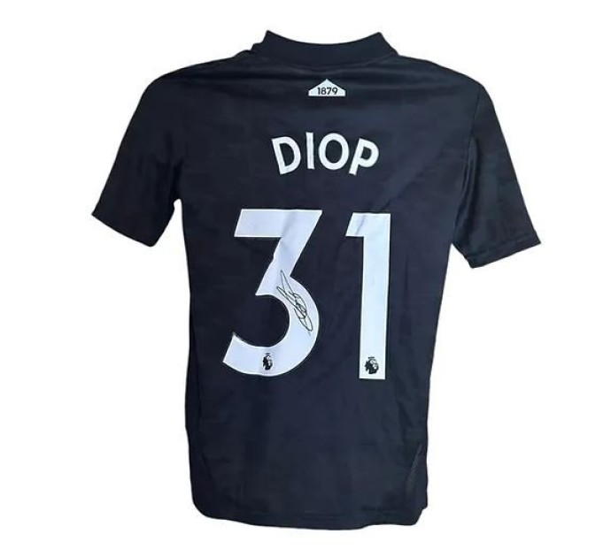 Maglia ufficiale del Fulham 2022/23 firmata da Issa Diop