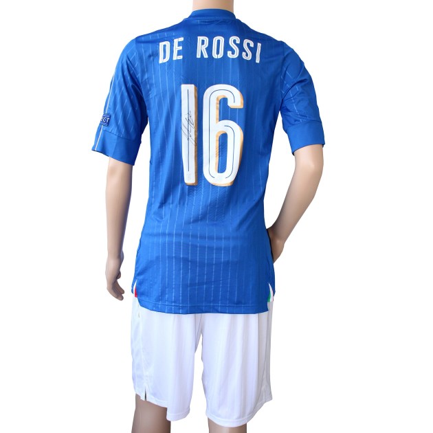 UEFA EURO 2016 - Daniele De Rossi's Italian National Football Team Signed Set