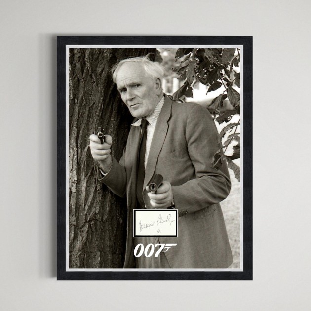 Desmond Llewelyn Signed James Bond Display