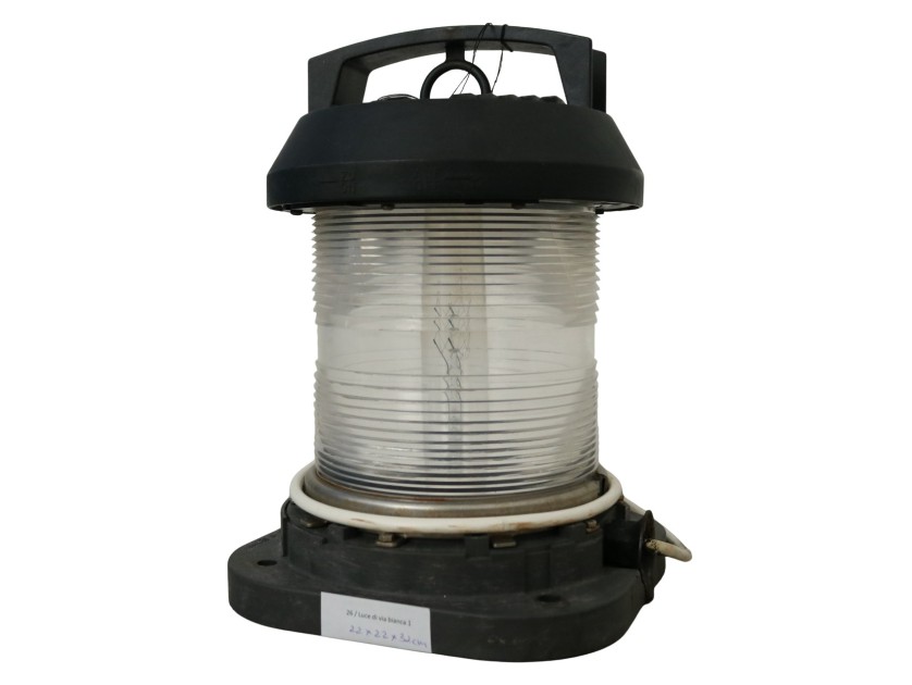 White Navigation Light 1