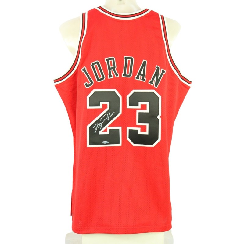 Michael Jordan Official Authentic Chicago Bulls Signed Jersey, 1997/97 with Upper Deck Certification