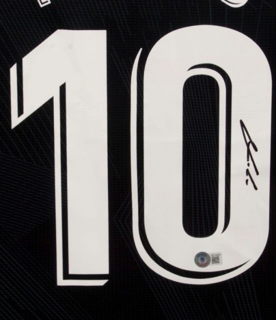 Luka Modric Signed Real Madrid Home Jersey (Beckett)