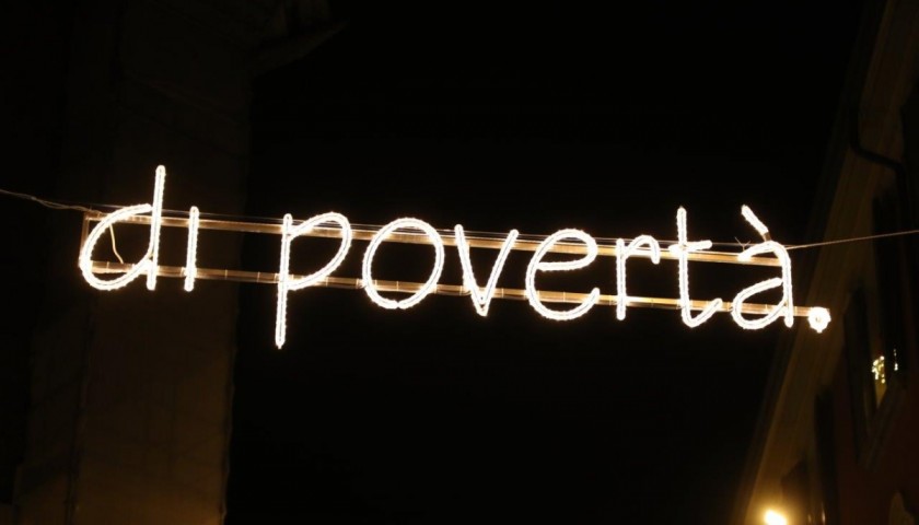 "Di povertà" - Streetlight by Ayrton Senna