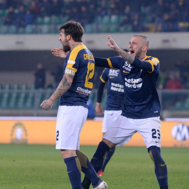 Calvano's Match-Worn 2018 Hellas-Chievo Shirt with "Ciao Davide" Patch