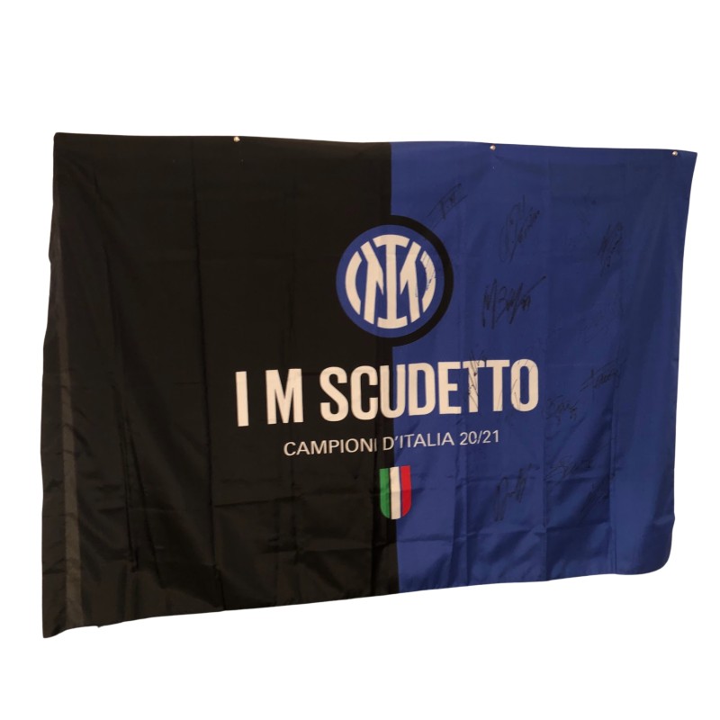 Official Inter Milan Scudetto Flag - Signed by the Players